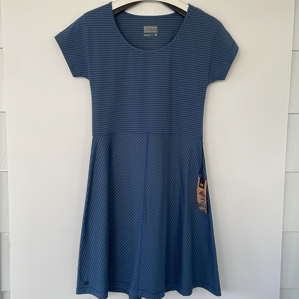 Outdoor Research Womens Bryn Dress Cornflower Striped Fit and Flare Size 10
